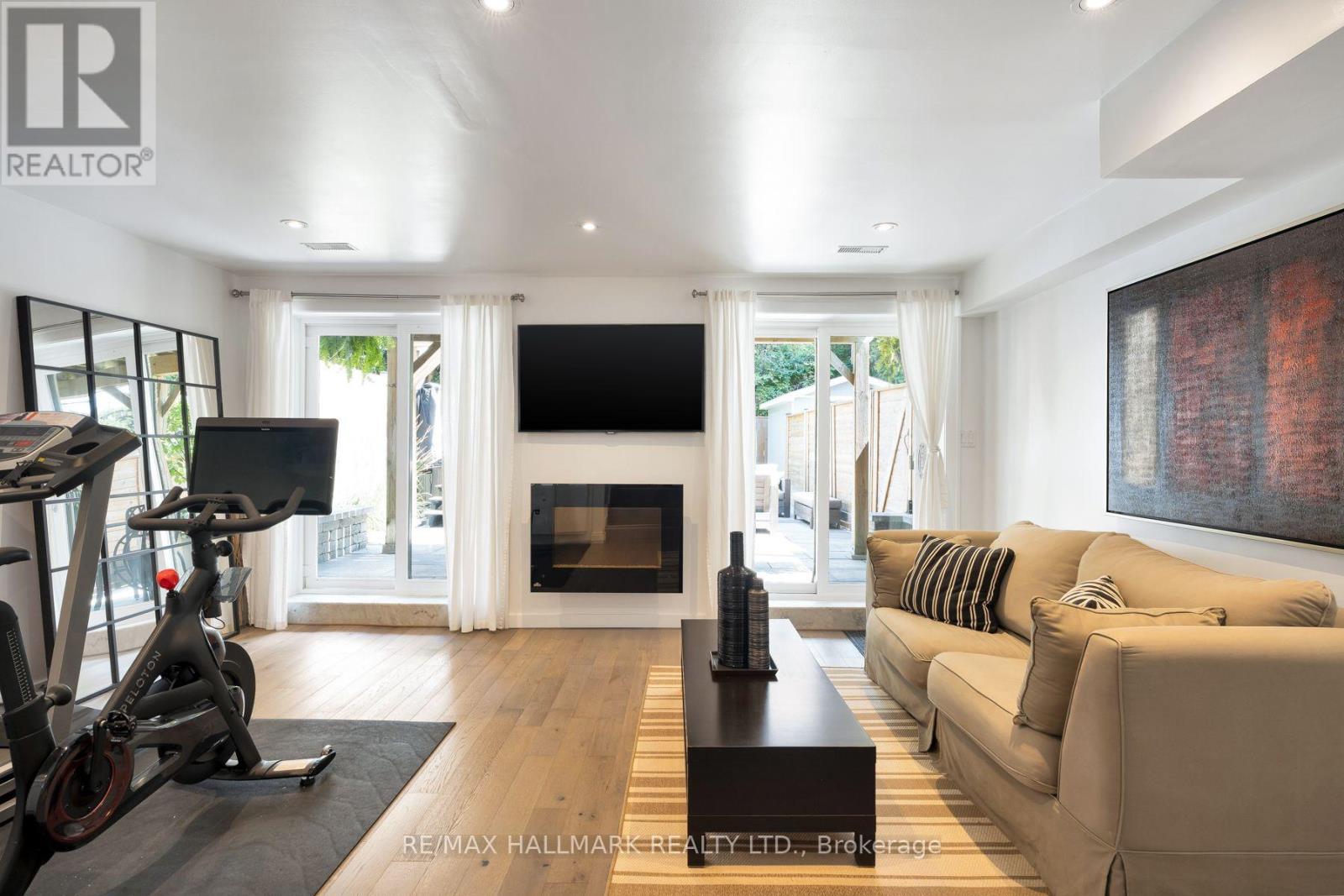77 LEROY AVENUE - Image 38