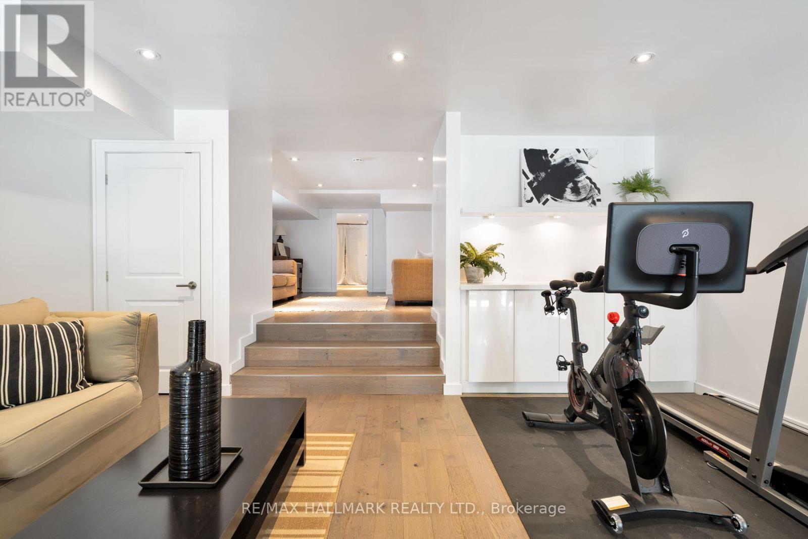 77 LEROY AVENUE - Image 41
