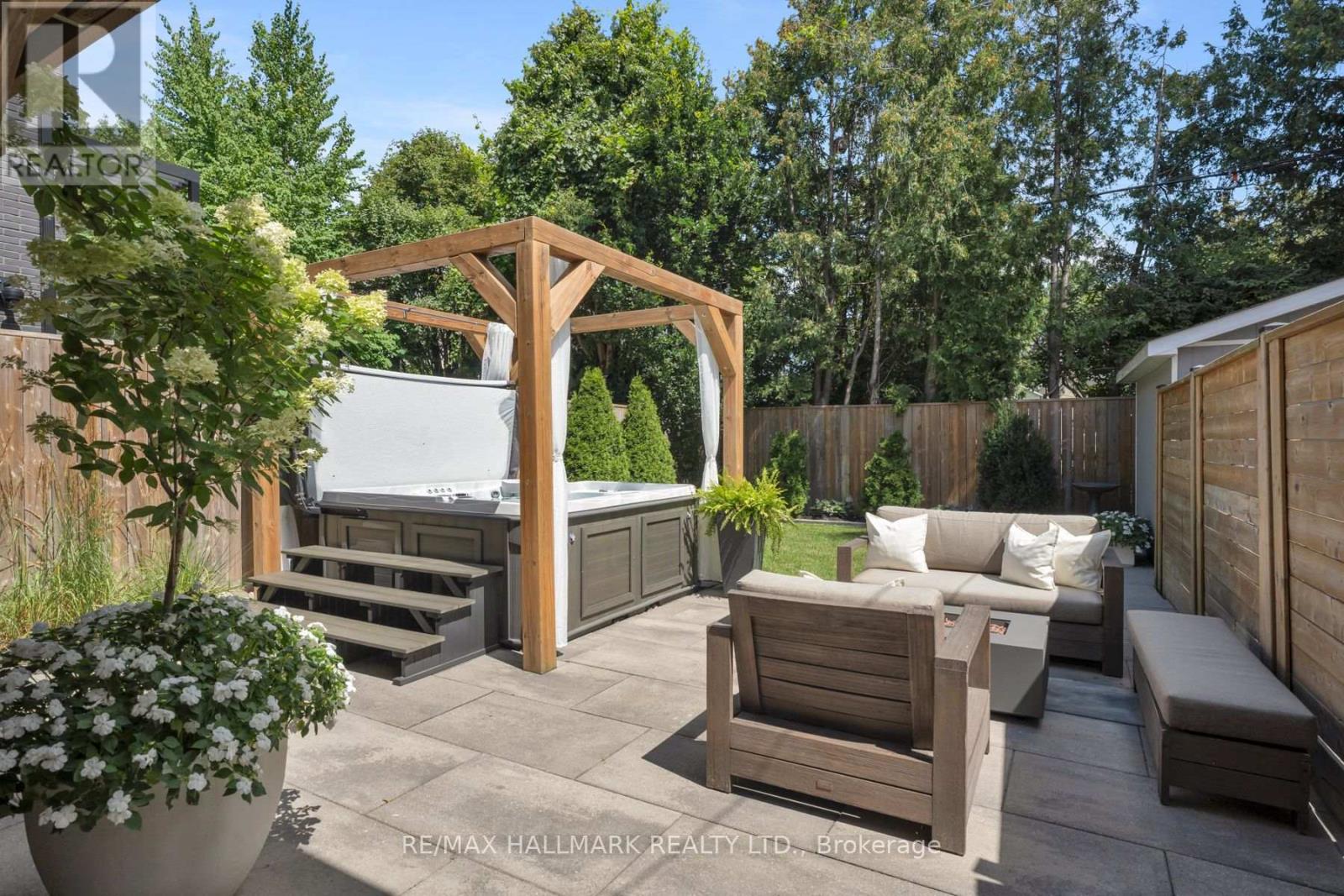 77 LEROY AVENUE - Image 45