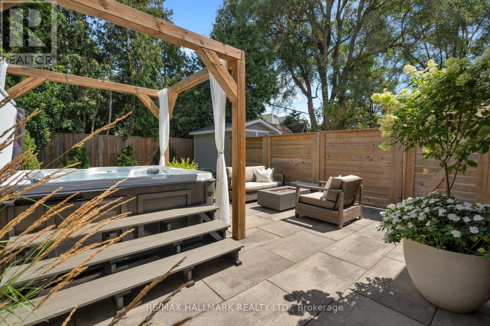 77 LEROY AVENUE - Image 46