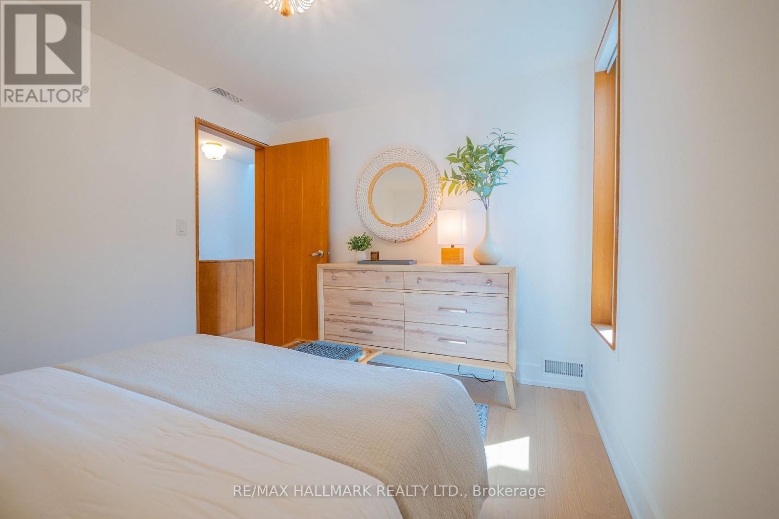 83 CONDOR AVENUE - Image 25