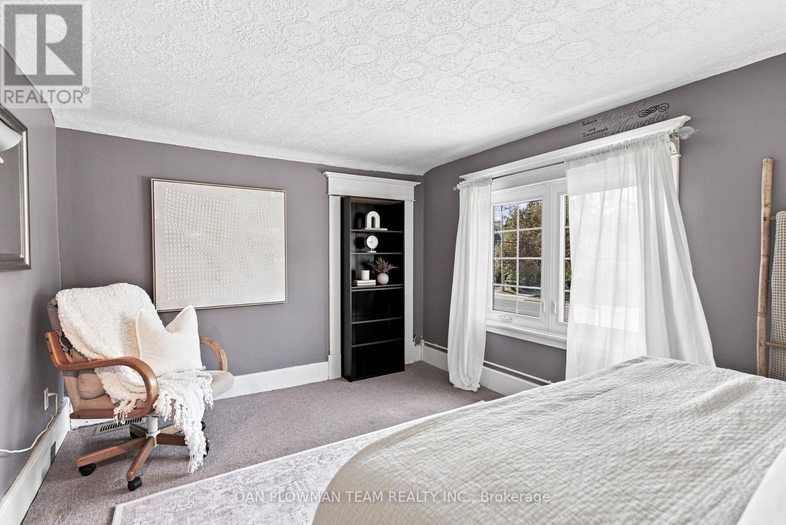 519 KINGSTON ROAD W - Image 35