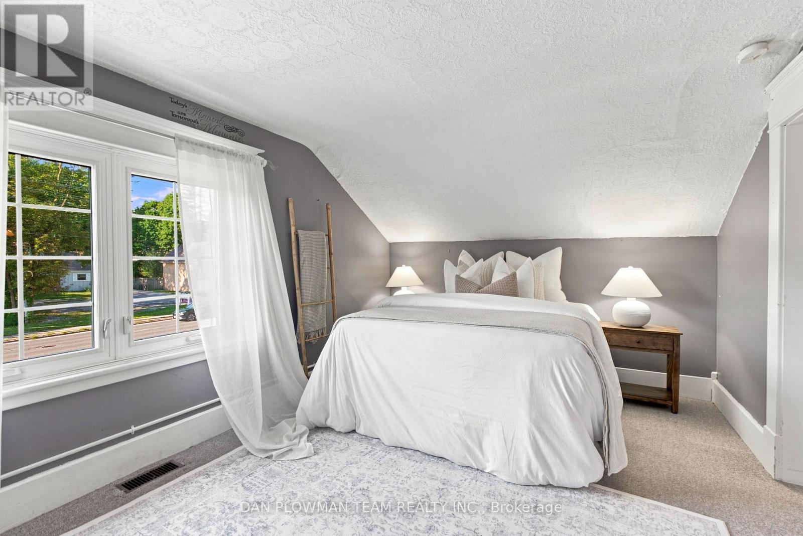 519 KINGSTON ROAD W - Image 36
