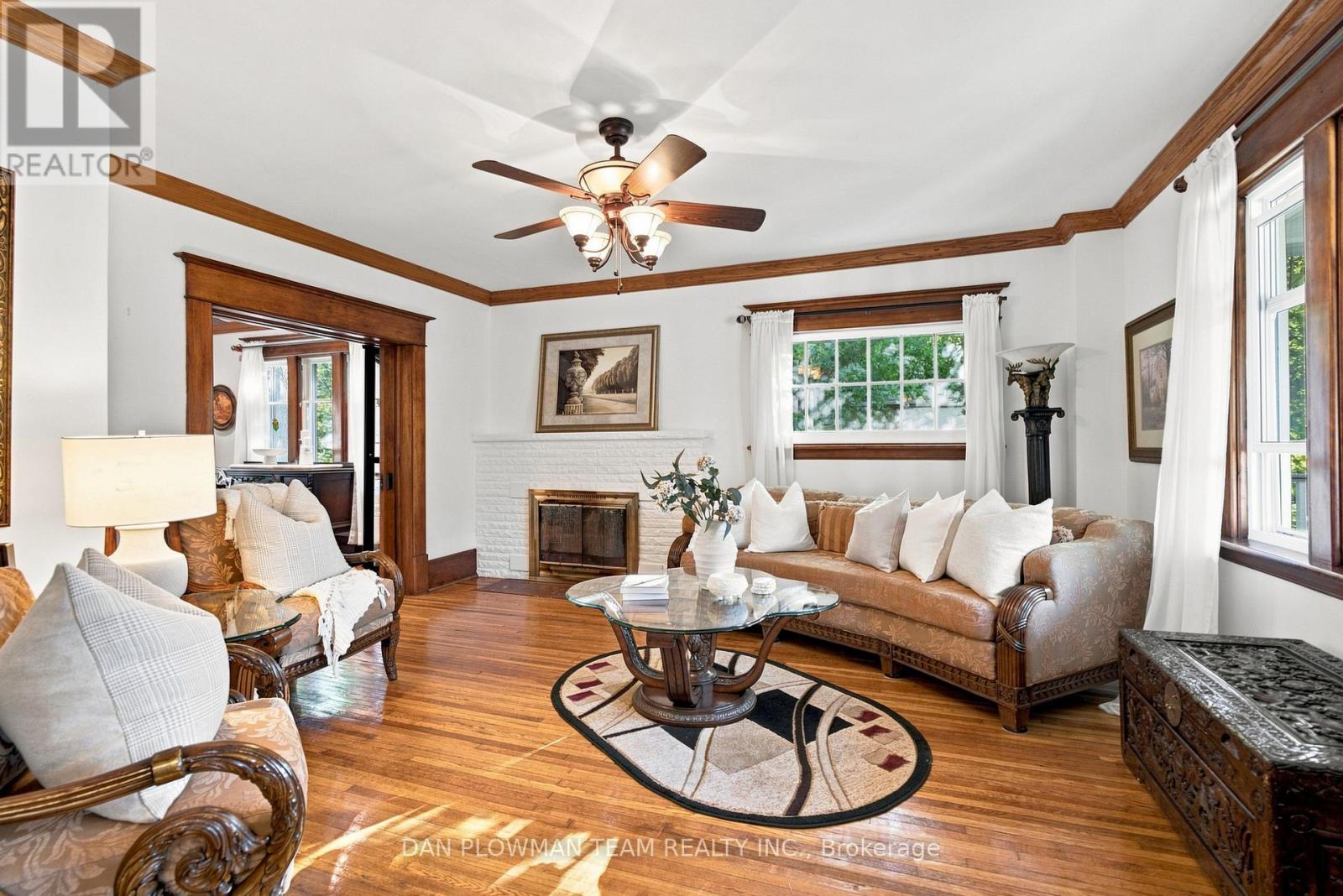 519 KINGSTON ROAD W - Image 7