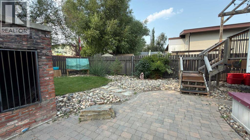 71 Chippewa Crescent W - Image 46