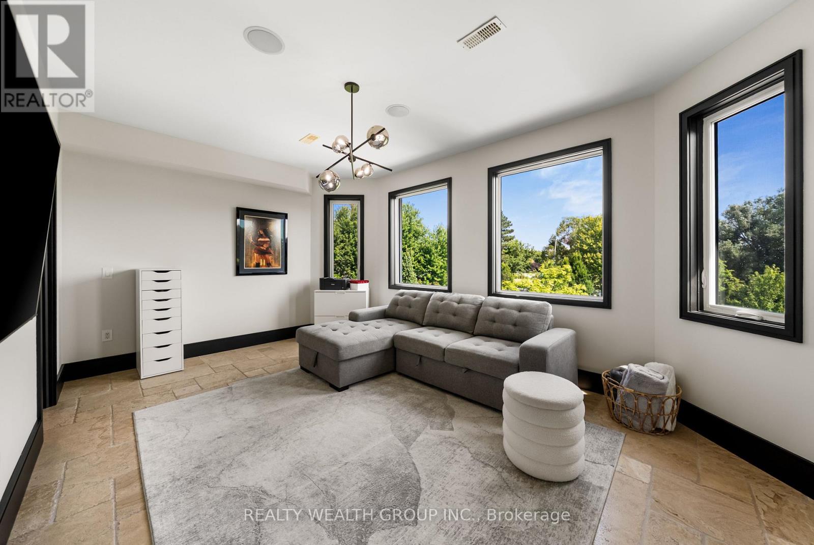 4 SHANGRI-LA LANE - Image 39