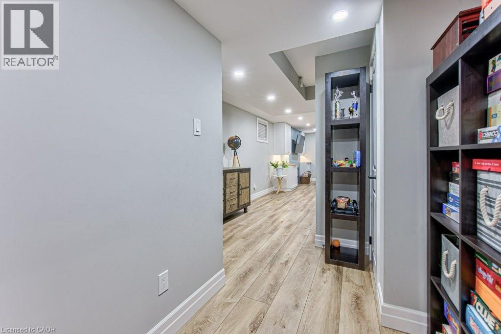 76 RUHL Drive S - Image 36