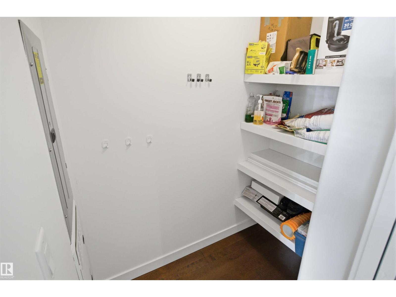 10806 83 AV NW - Image 14