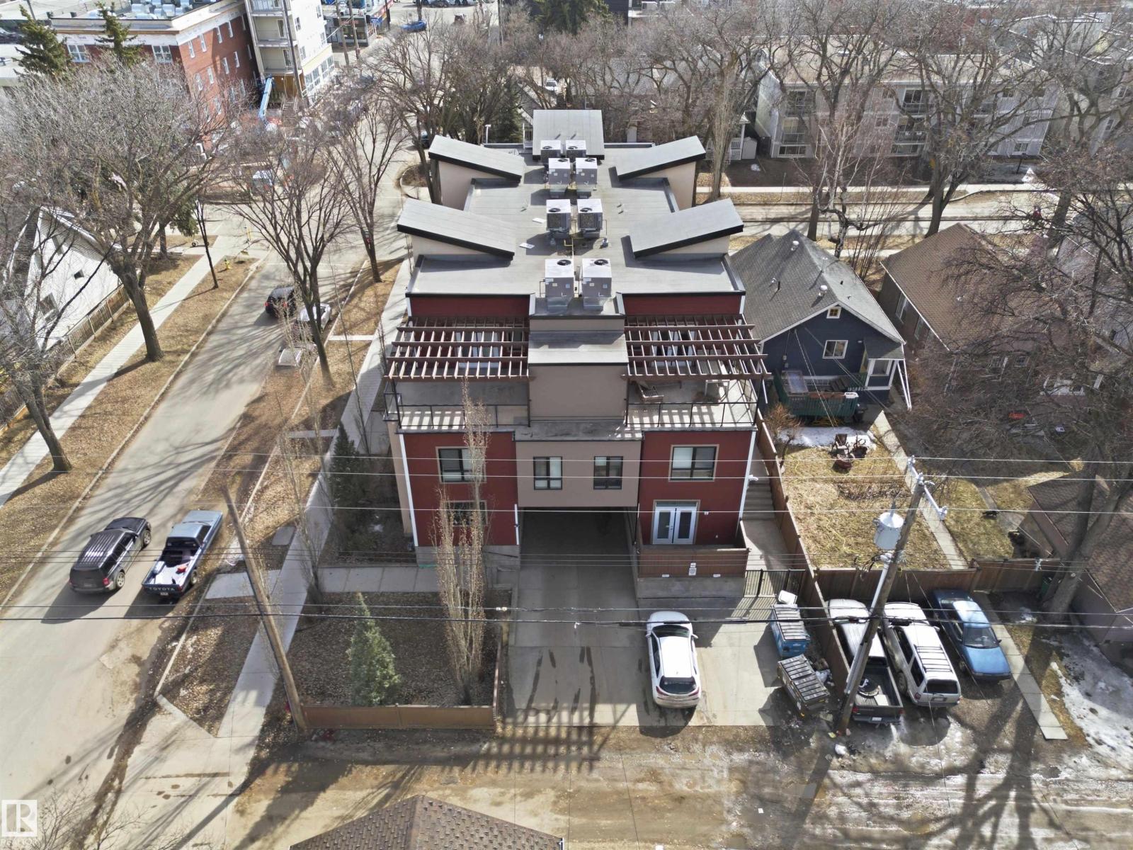 10806 83 AV NW - Image 43