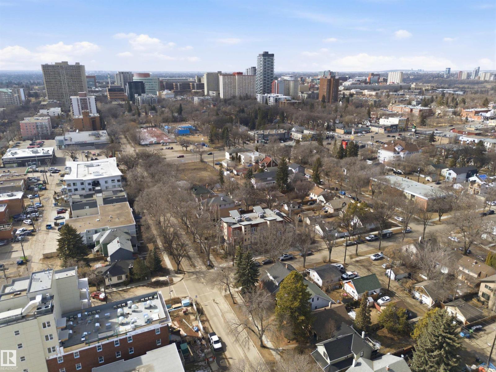 10806 83 AV NW - Image 44