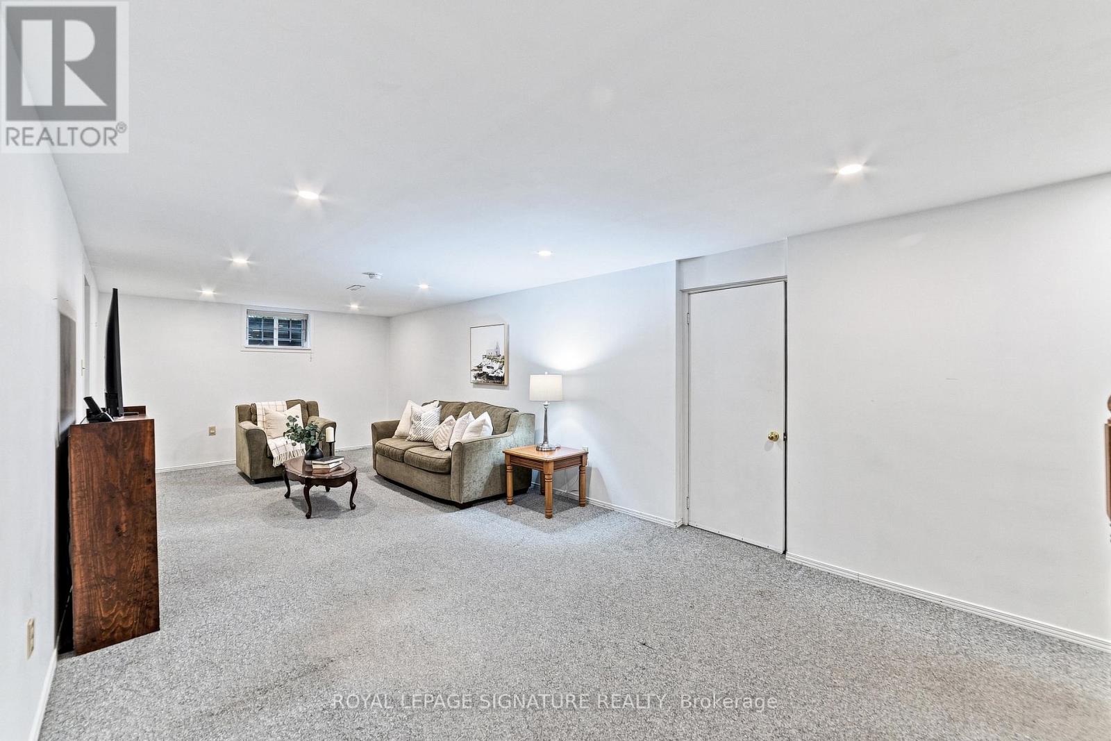 1385 HIGHGATE COURT - 14