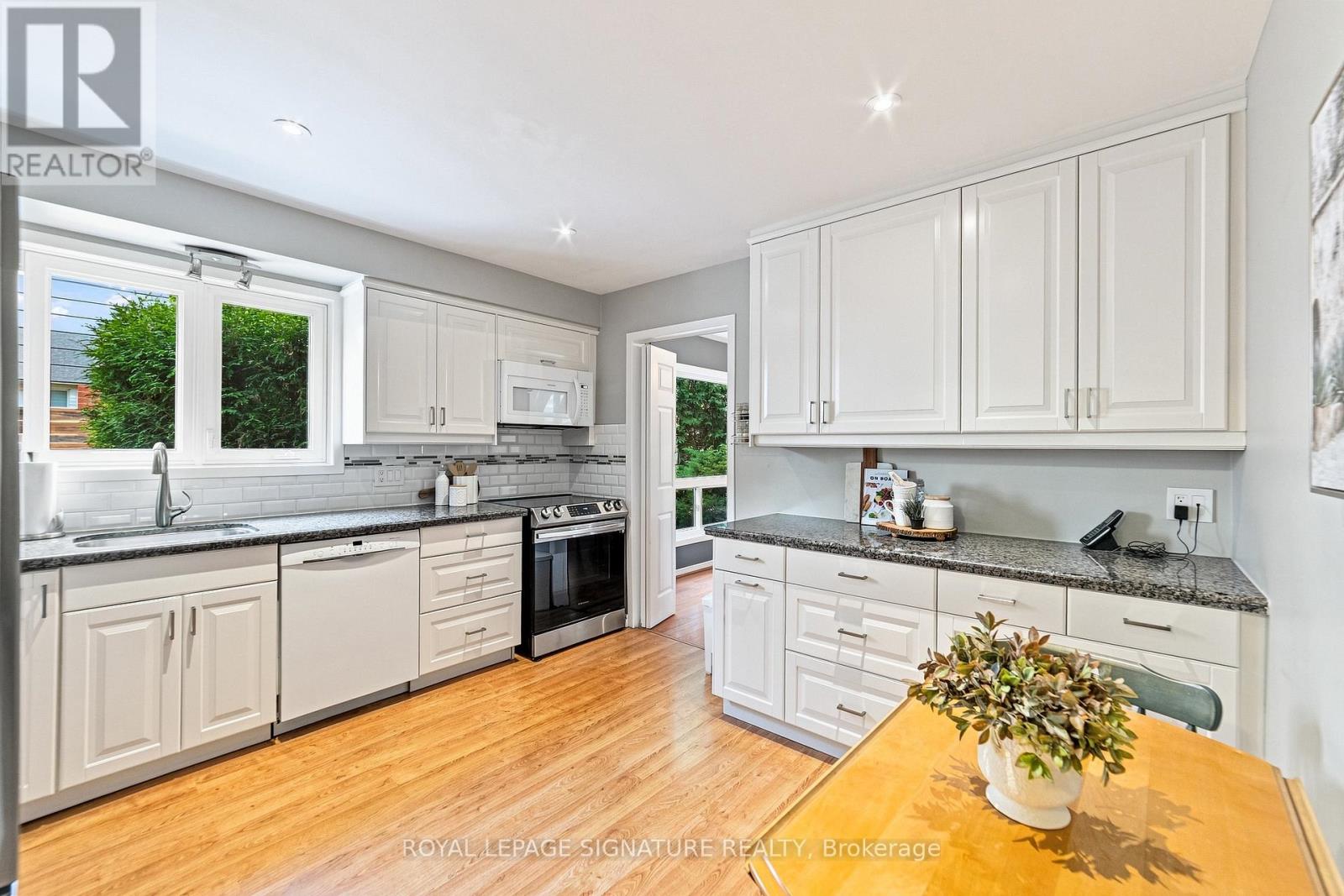 1385 HIGHGATE COURT - 17