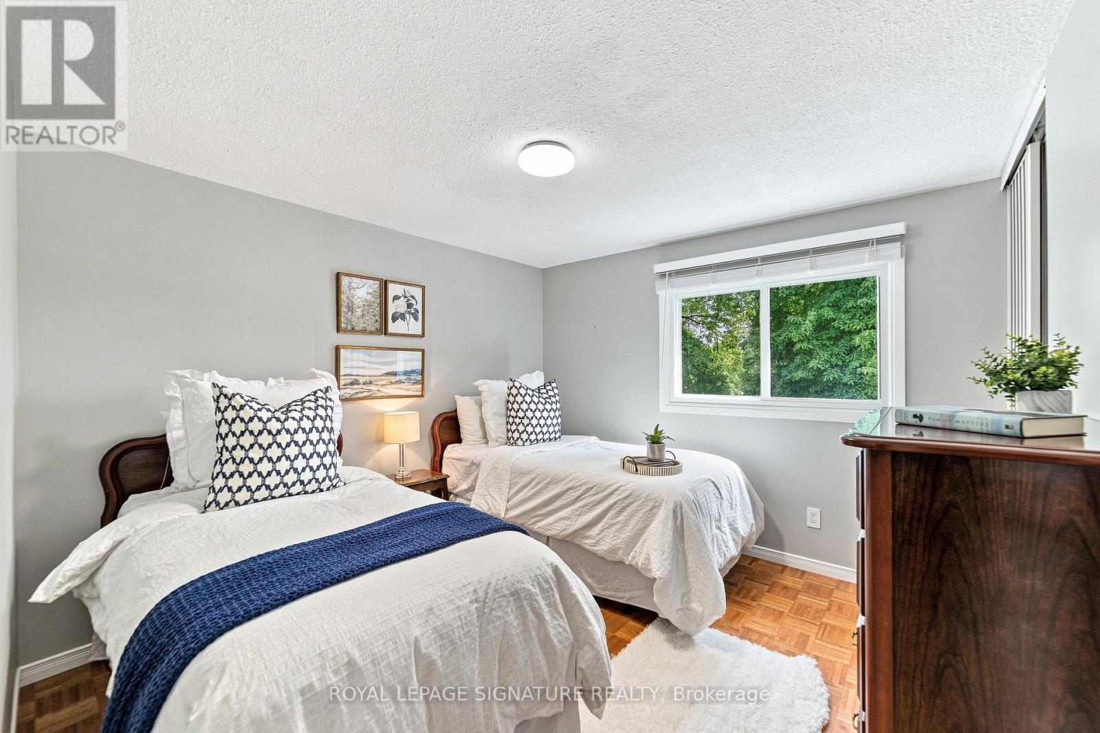 1385 HIGHGATE COURT - 30