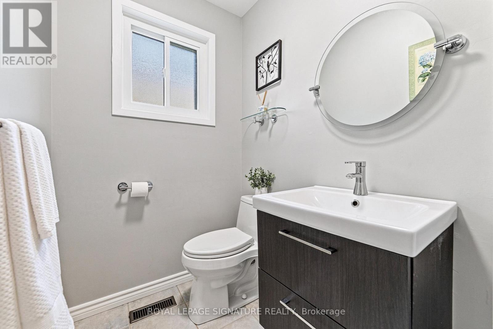 1385 HIGHGATE COURT - 31