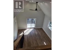Upstairs - 195 Oakmount Road N, Toronto, ON M6P2N1 Photo 7