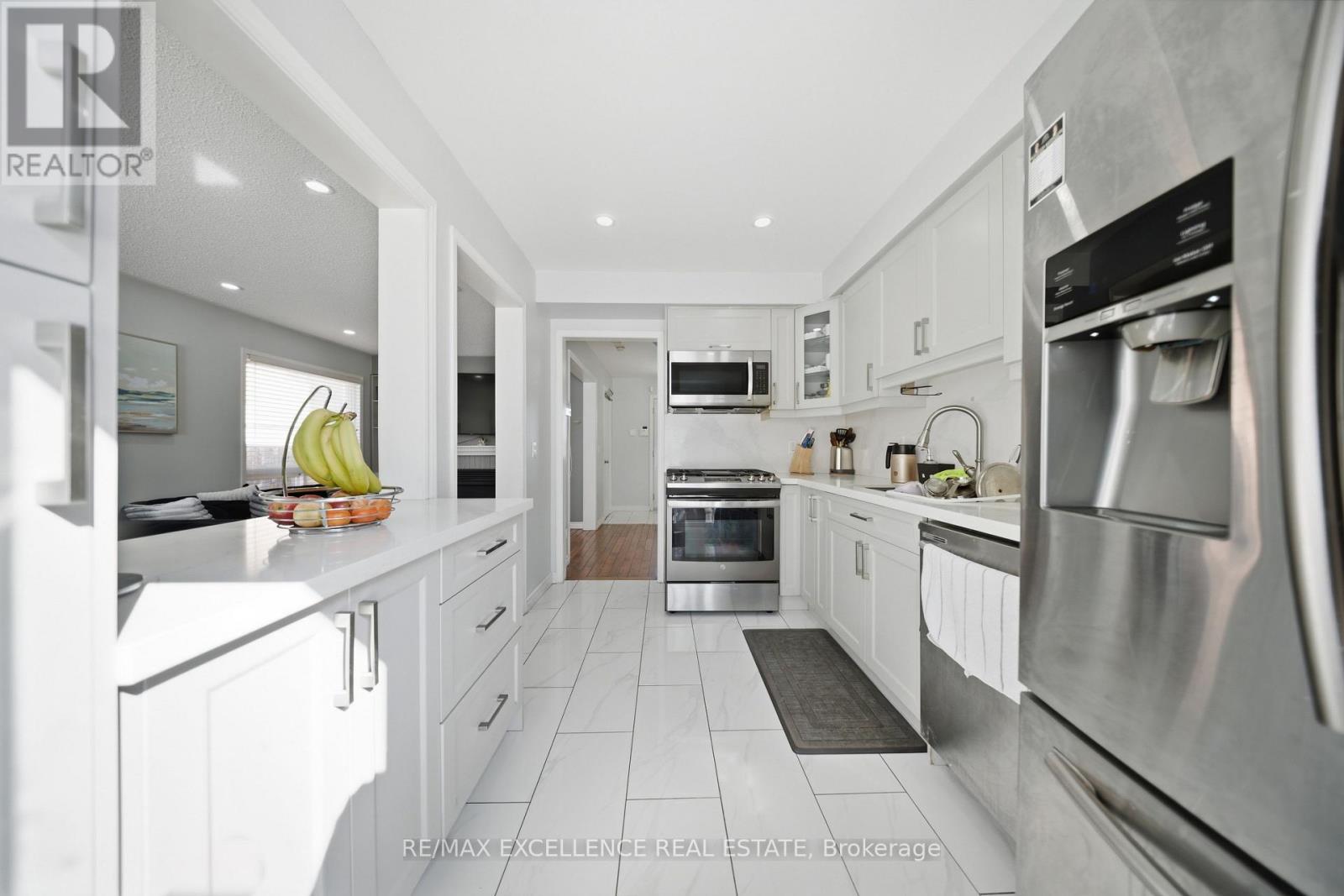 46 NECTARINE CRESCENT - 10