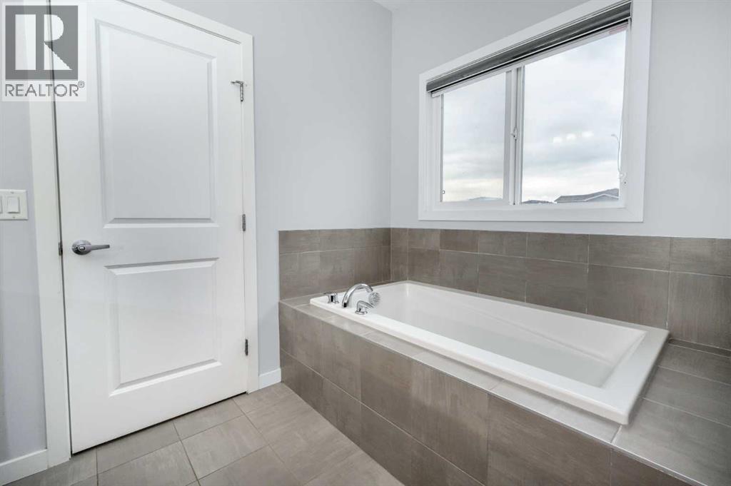 101 SAVANNA Close NE - 26