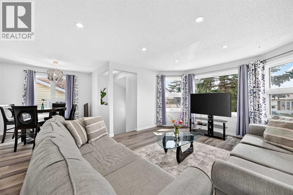 76 aberfoyle Close NE - 5