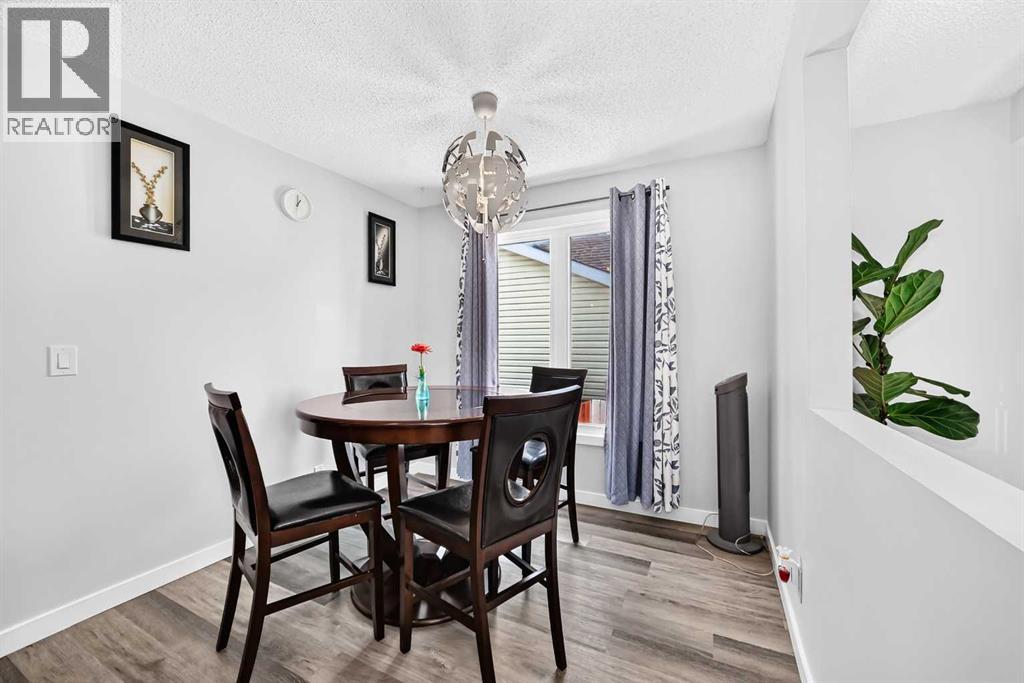 76 aberfoyle Close NE - 17