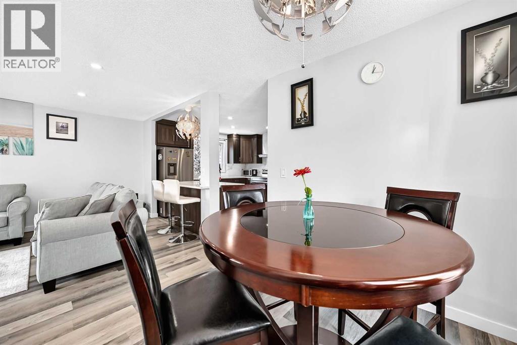 76 aberfoyle Close NE - 18