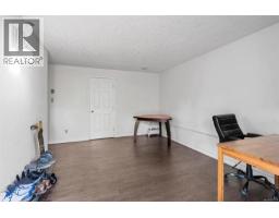 4205 Wakefield Pl, Saanich, BC V8N6E6 Photo 27
