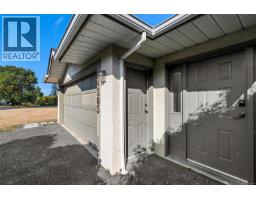 4205 Wakefield Pl, Saanich, BC V8N6E6 Photo 38