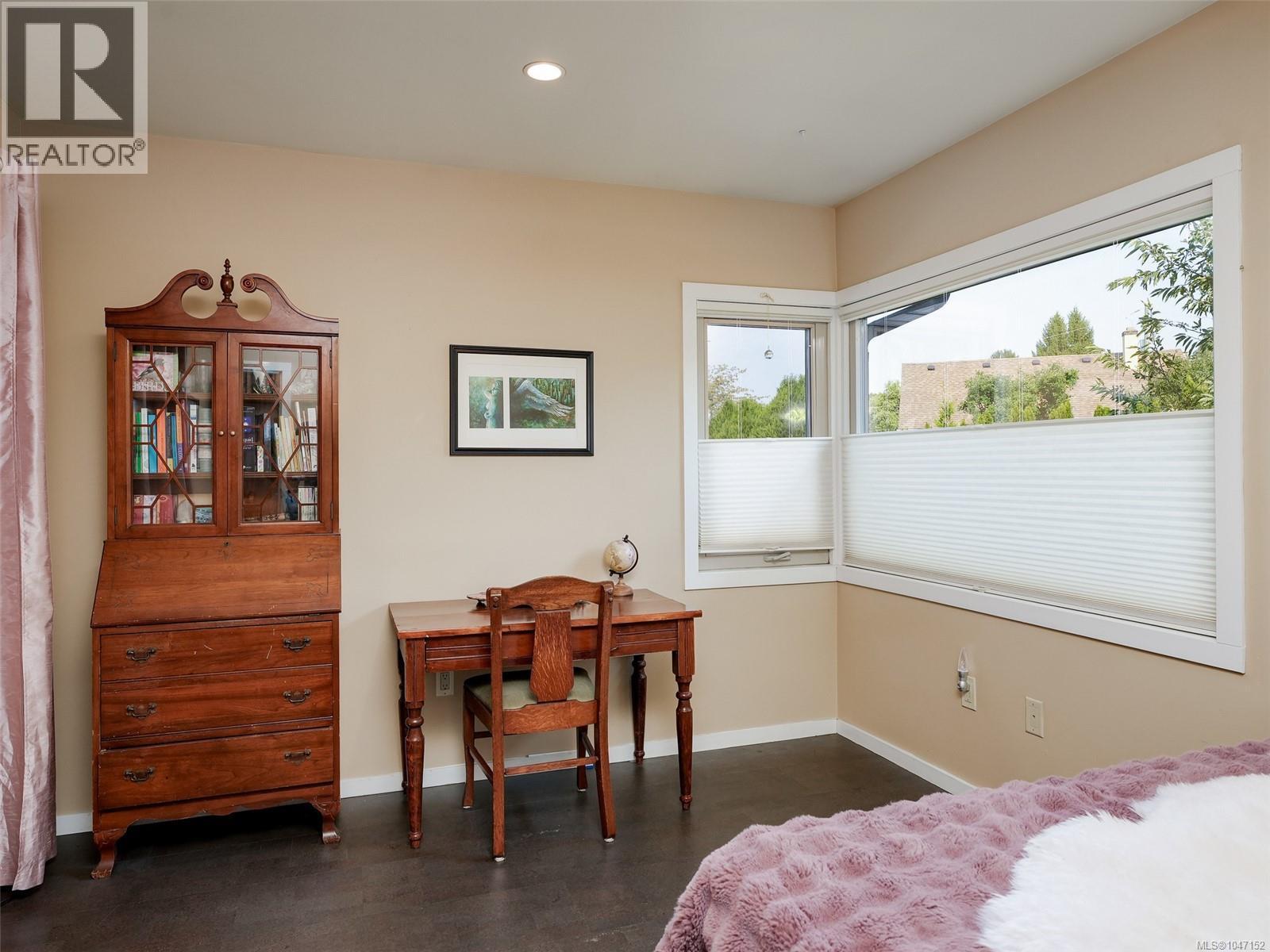  1050 Leslie Drive, Saanich