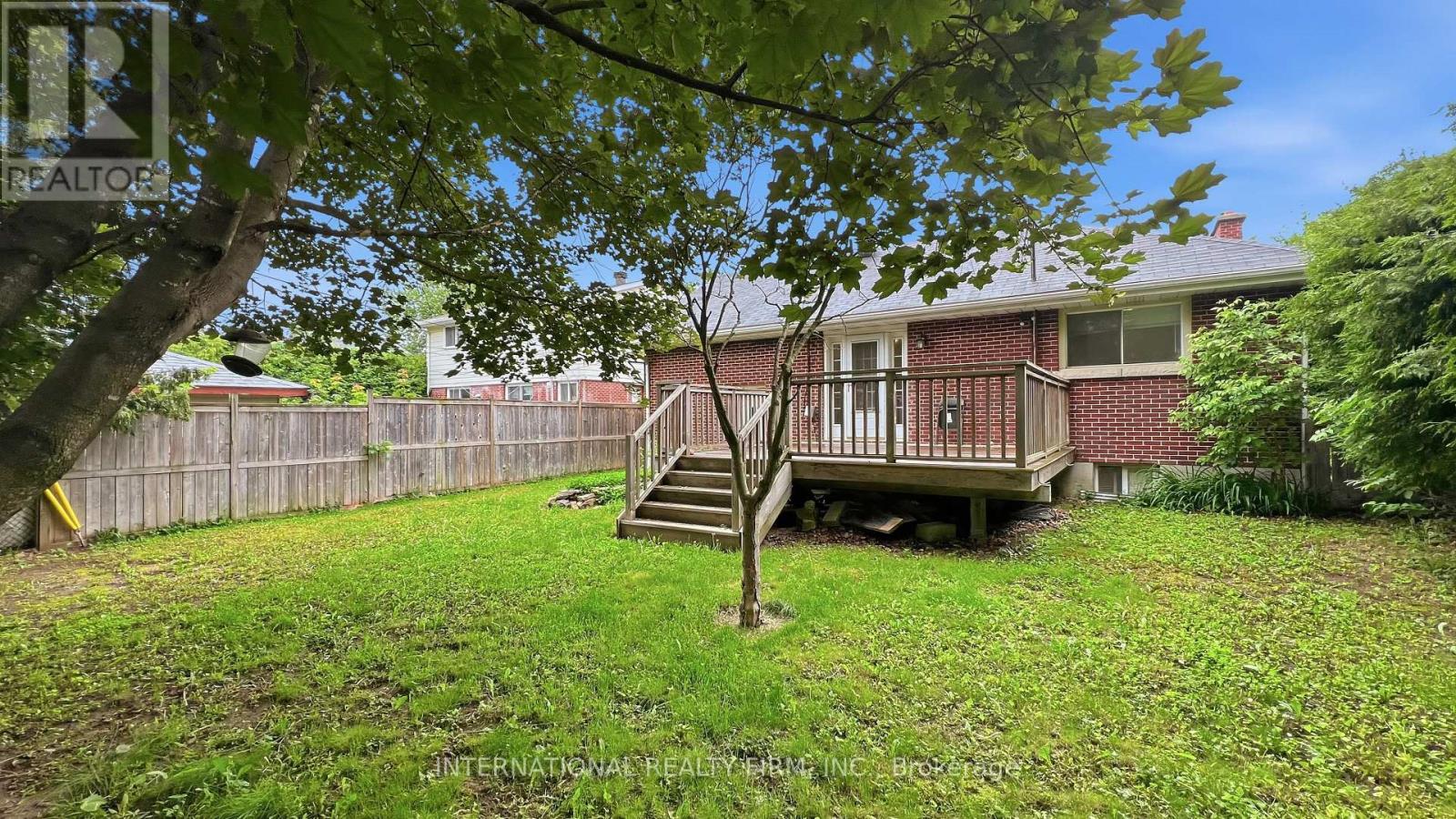1213 ERINDALE DRIVE - 25