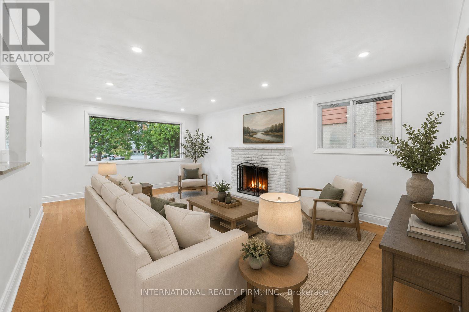 1213 ERINDALE DRIVE - 6