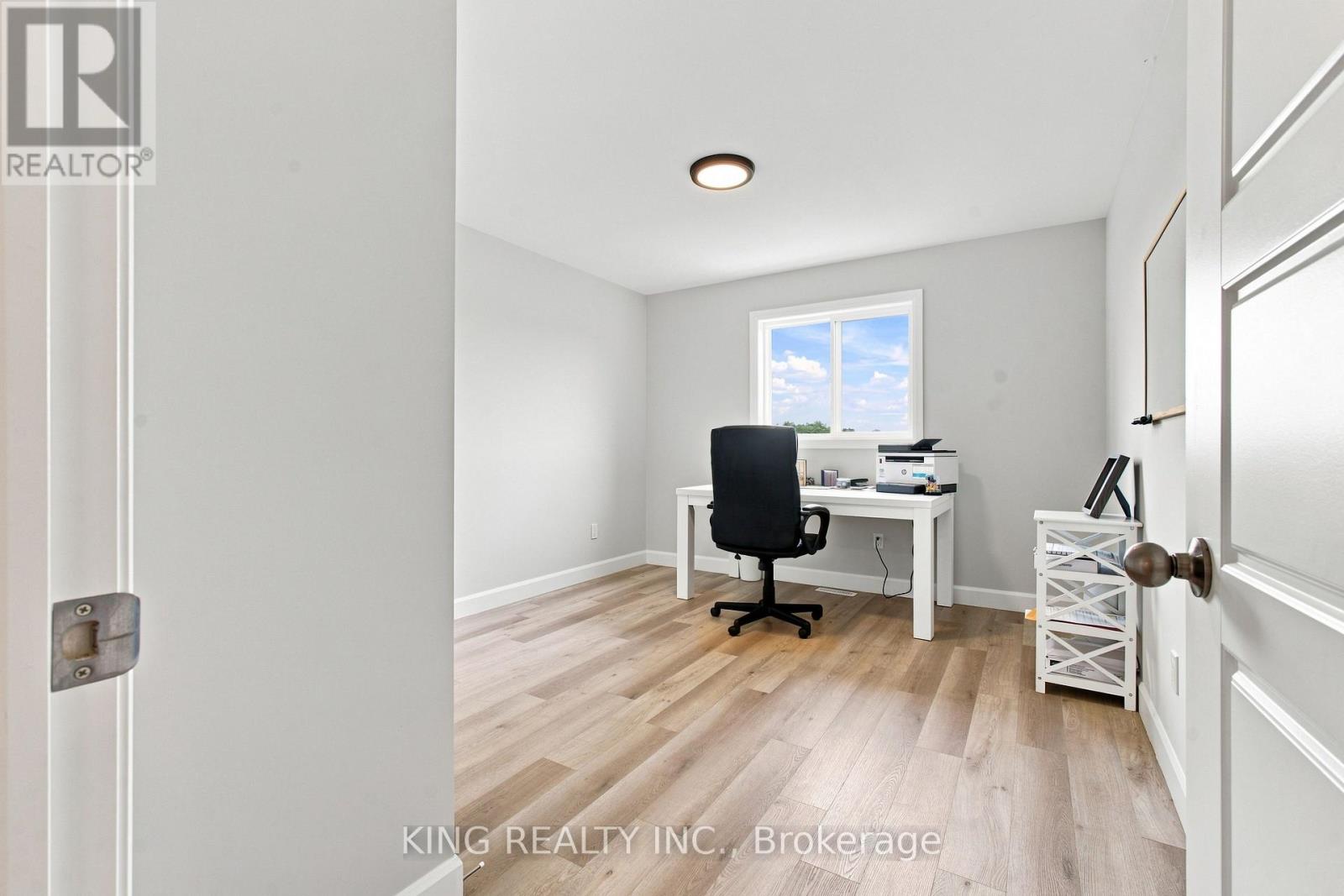 63 ROSINA LANE - Image 36