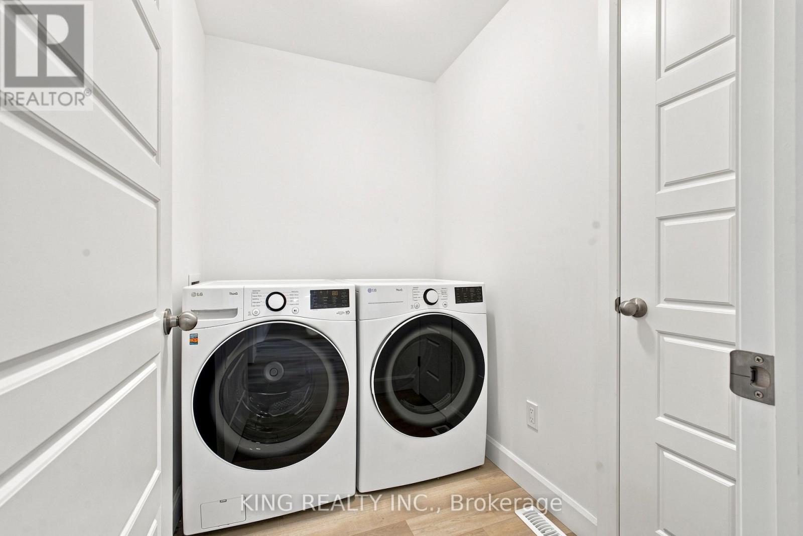 63 ROSINA LANE - Image 38