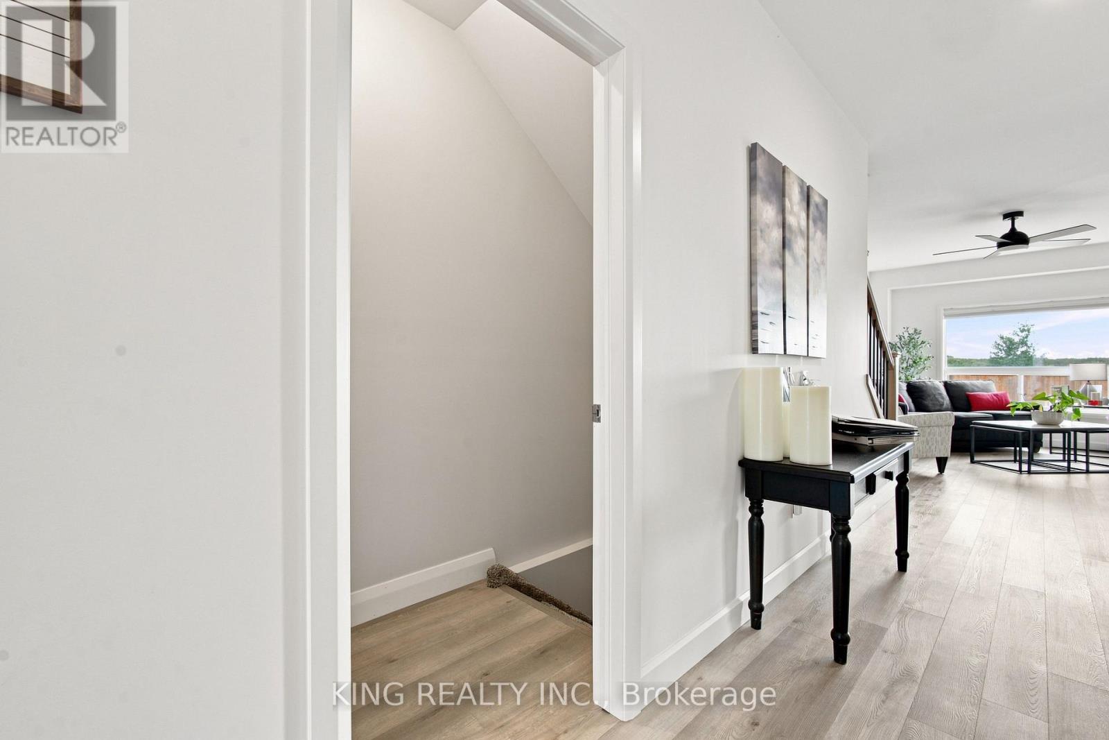 63 ROSINA LANE - Image 41