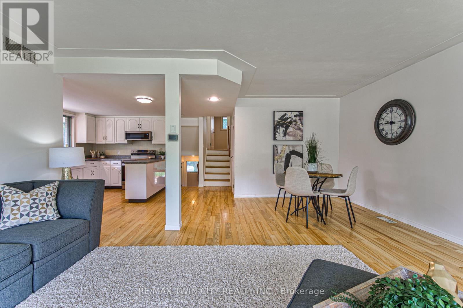 104 SPRINGBANK CRESCENT - 15