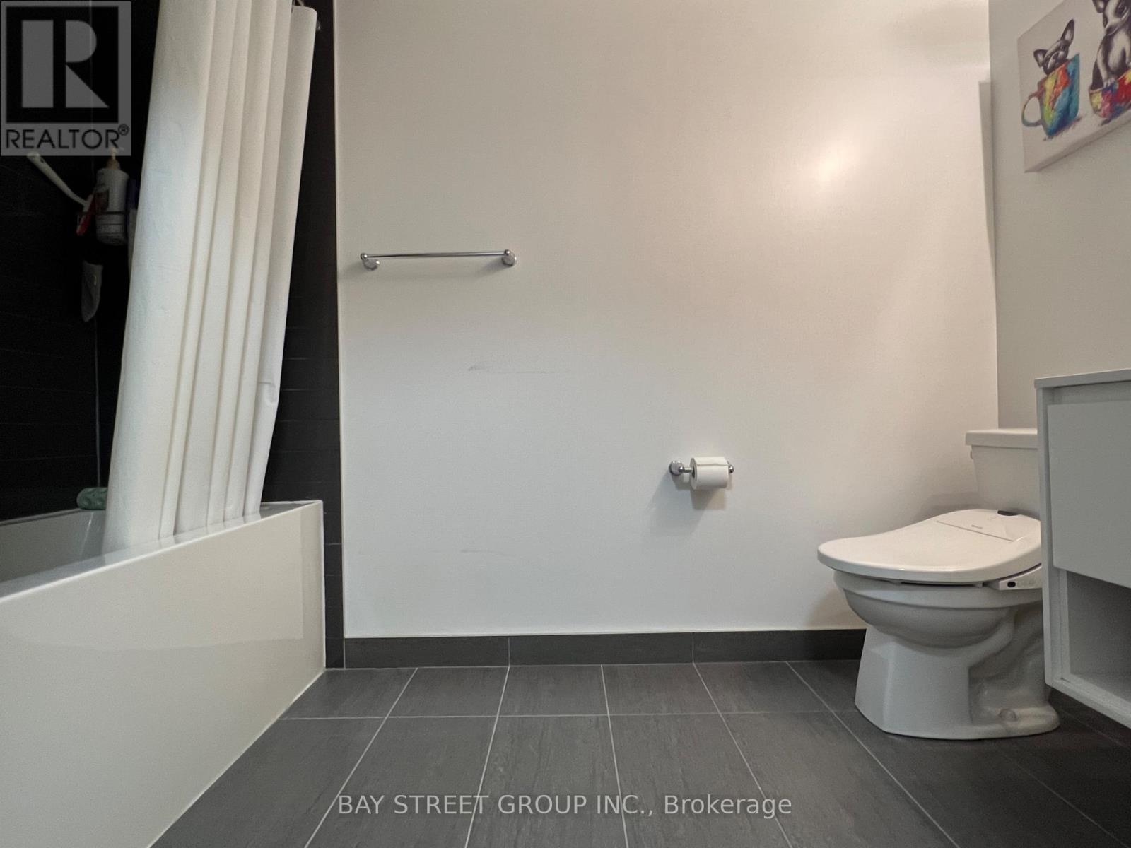 #2406 159 Wellesley Street East, Toronto (Cabbagetown-South St. James Town), Ontario, M4Y0H5, Toronto (Cabbagetown-South St. James Town), Ontario — photo 5 of 5