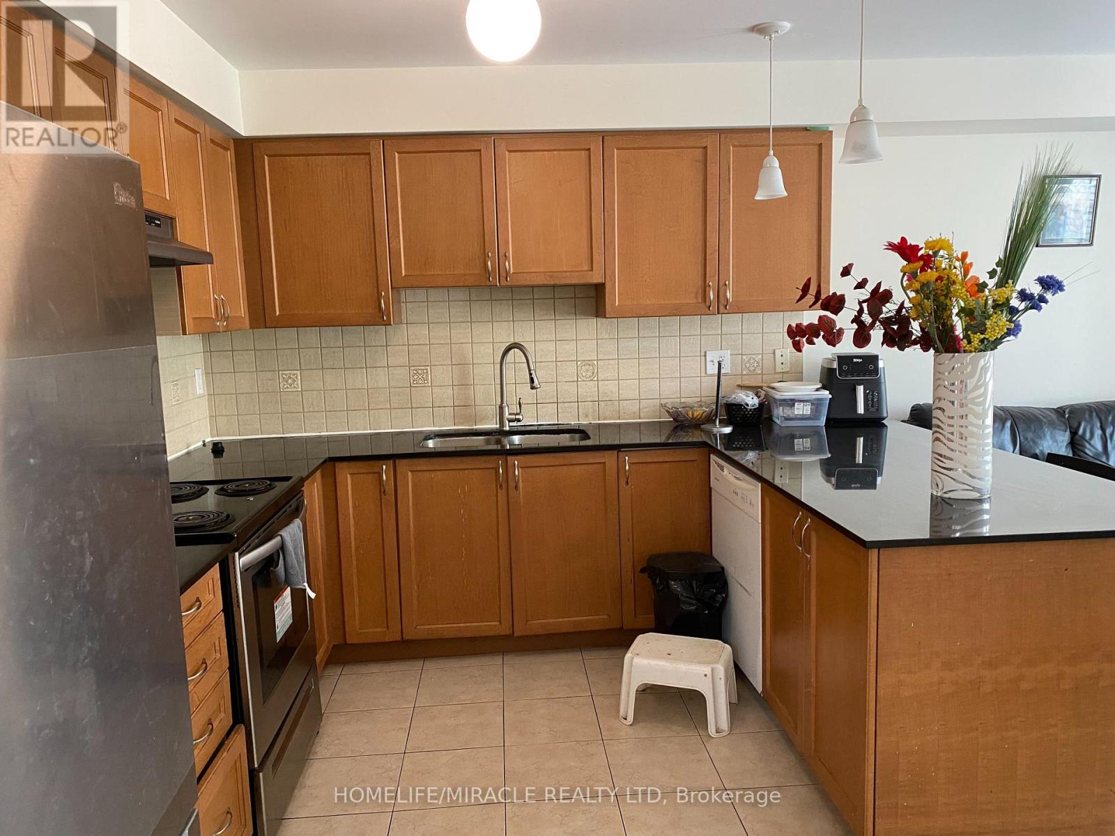 13 VASTO LANE - 19