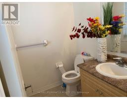 13 Vasto Lane, Toronto, ON M1M0C6 Photo 21