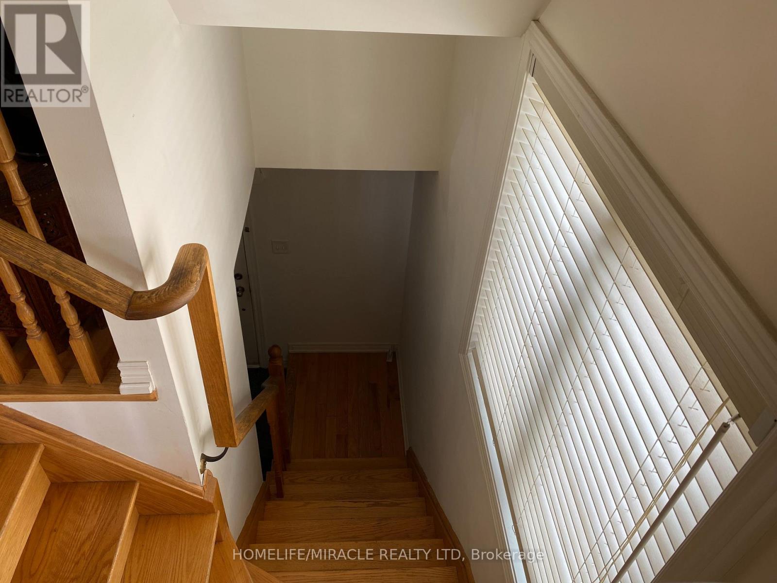 13 VASTO LANE - 27
