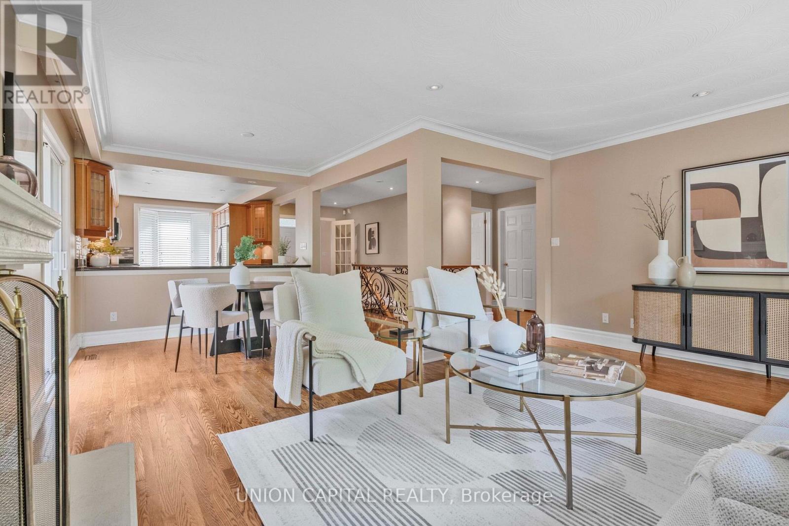 3 CAMPBELL COURT - 13