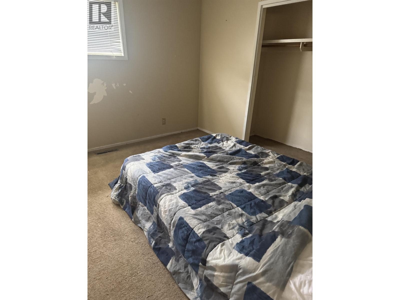 20 KERRY CRESCENT - 3