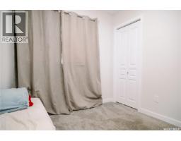 Bedroom - 205 Reddekopp Lane, Warman, SK S0K4S3 Photo 11