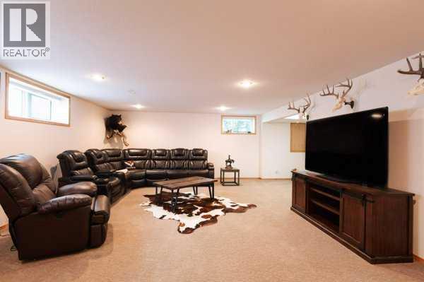 4806 52 Ave. - 20