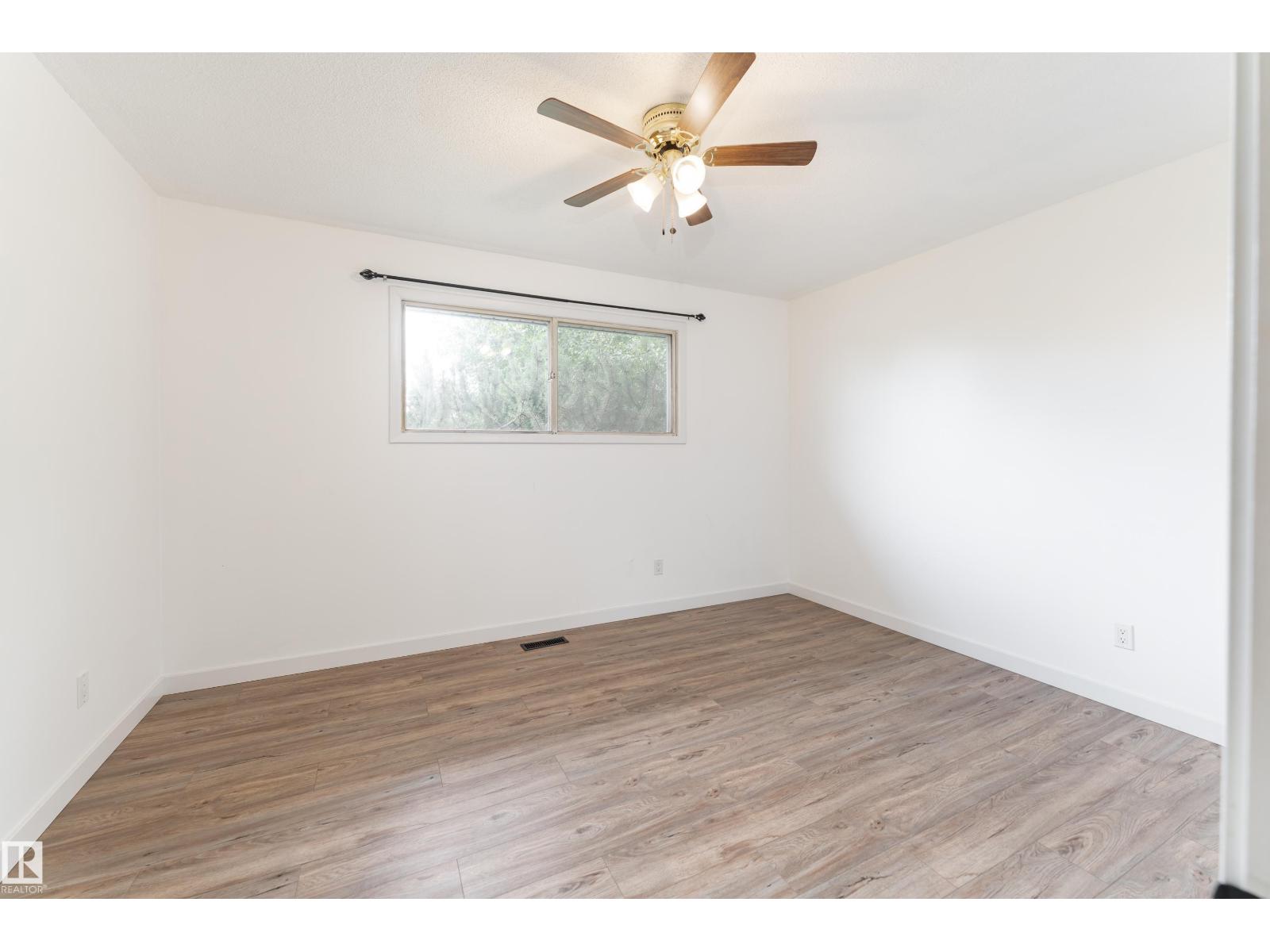 7120 139 AV NW - 13