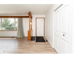 Bedroom 3 - 7120 139 Av Nw, Edmonton, AB T5C2M2 Photo 6