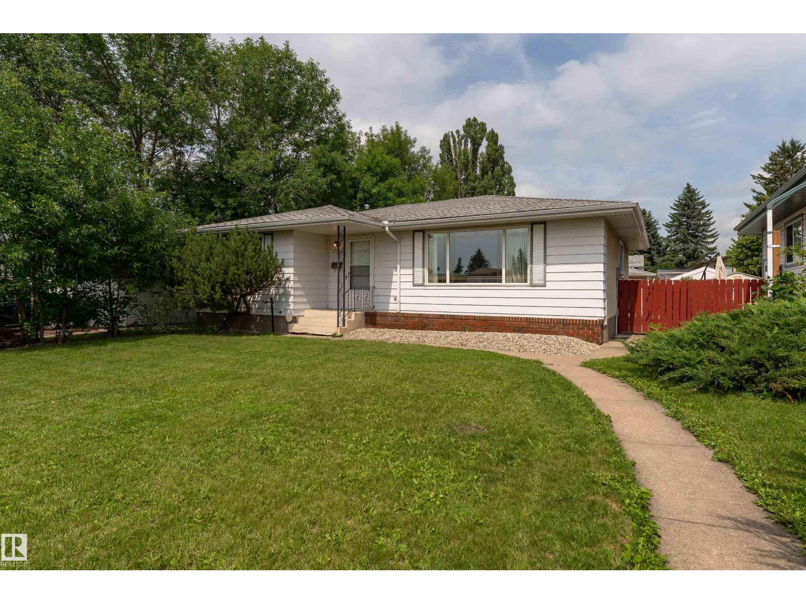 7120 139 AV NW - 36