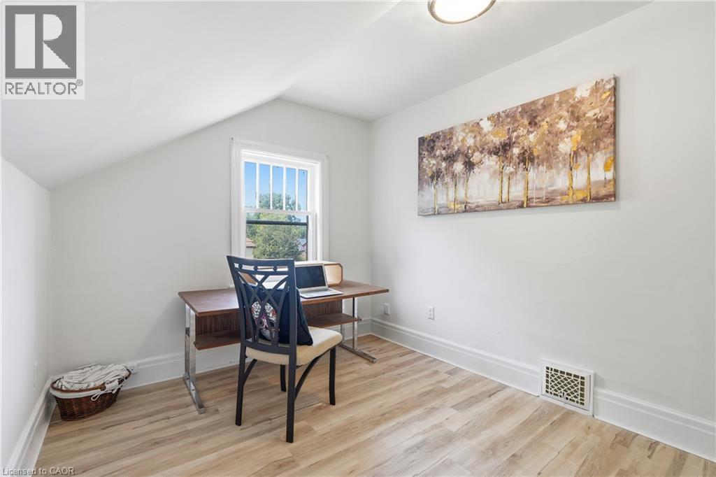 60 OLIVER Street - Image 27