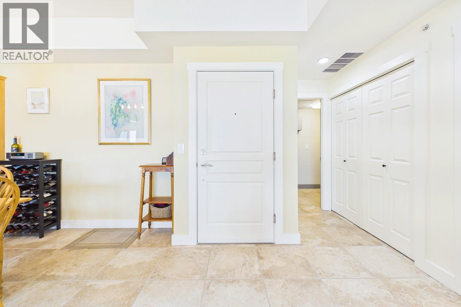 #404 873 FORESTBROOK Drive - 2