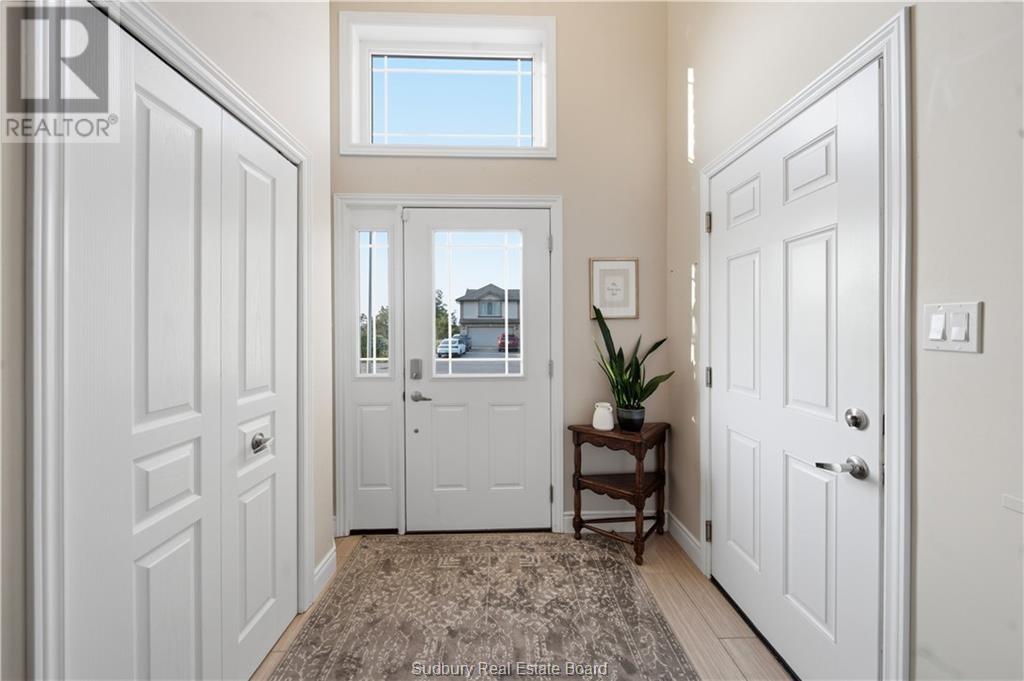 1663 Meadowlark Way - 2