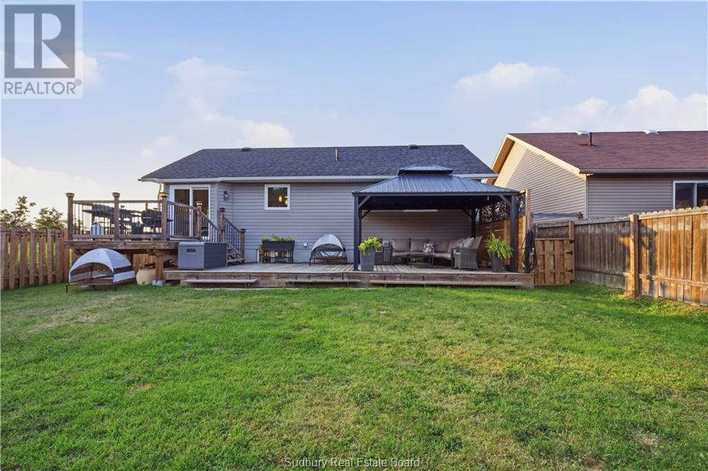 1663 Meadowlark Way - 21
