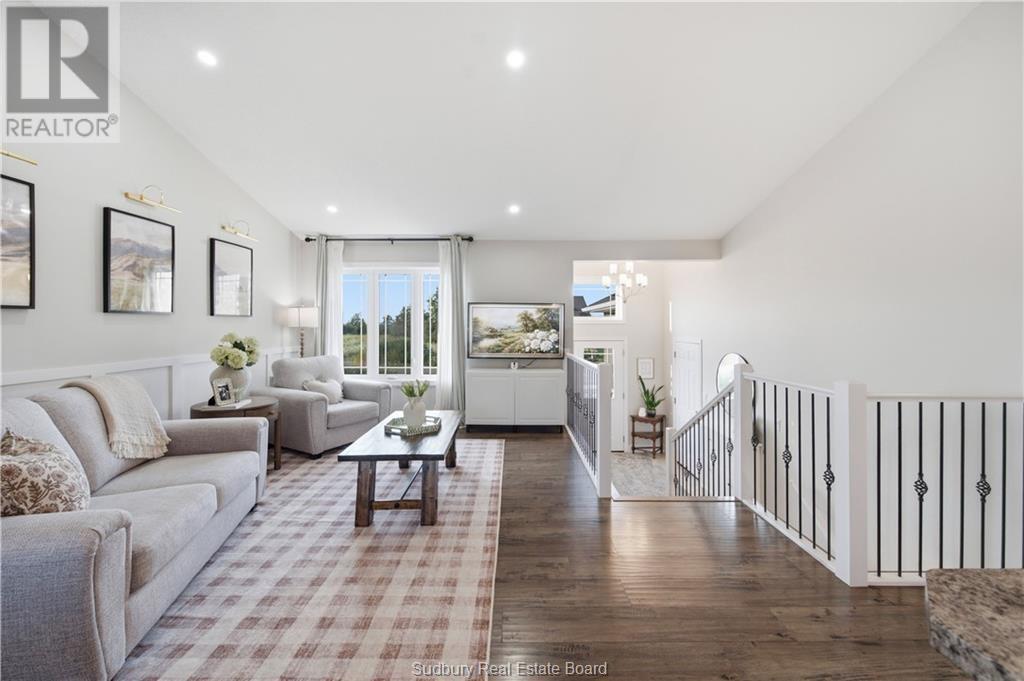 1663 Meadowlark Way - Image 4