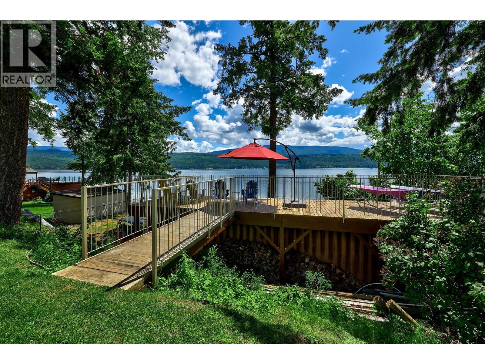 7832 Squilax-Anglemont Road - Image 28